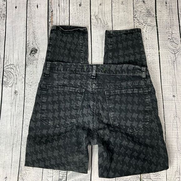 J BRAND Printed Capri - Picture 2 of 6